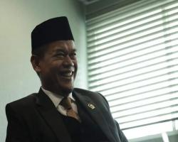 ROFIK HANANTO MENYOROT TARIF LISTR