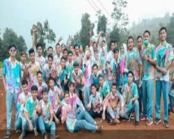 SISWA SMK N 1 CIBEBER MERAYAKAN KE