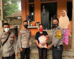 Bantu Masyarakat Terdampak Covid19 Pol