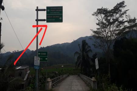 Jalan Penghubung Kebumen Banjarnegara 