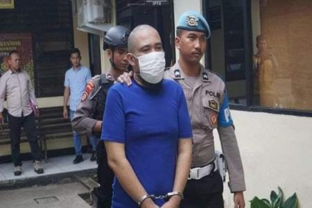 AYAH HAJAR ANAK YANG SEDANG SAKIT 