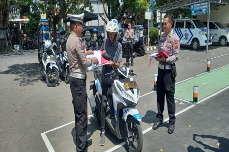 POLRES DEMAK UBAH LINTASAN PRAKTEK