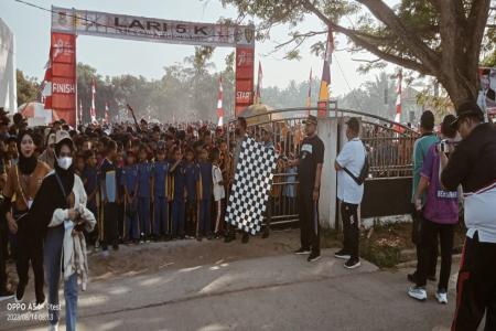 Camat Kemiri Dan DPRD Kabupaten Melaks