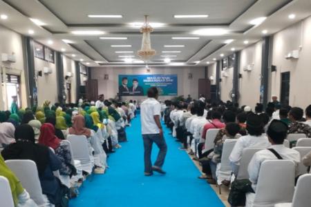 STRATEGI DESA MENGEPUNG KOTA MELAW