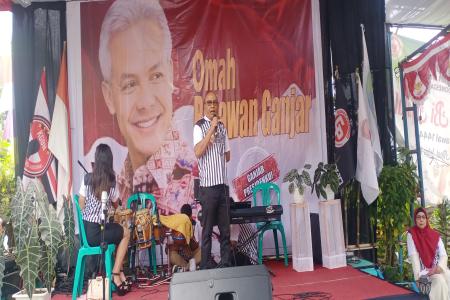 SEBANYAK 250 RELAWAN DAN SIMPATISA