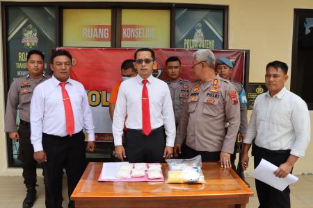 POLRES DEMAK TANGKAP PENGEDAR  OBAT TE