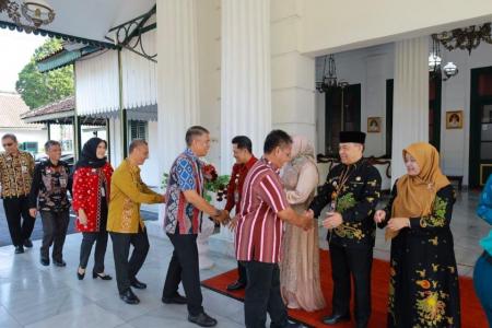 RAYAKAN IDUL FITRI, PEMKAB GELAR A