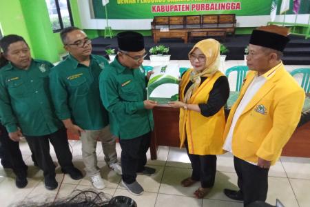 DPD GOLKAR PURBALINGGA MENGEMBALIKAN F