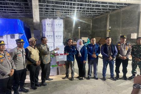 PERSONEL GABUNGAN AMANKAN GUDANG L