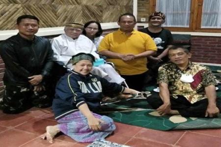 ESETORIKA FORUM SPIRITUALITAS RESA