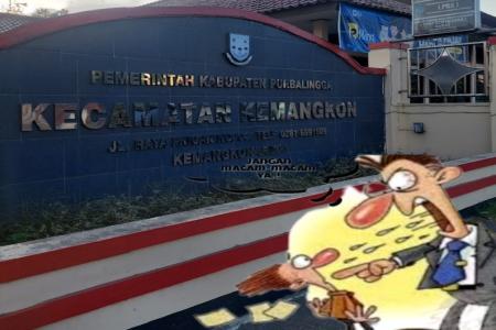 DI DUGA CAMAT KEMANGKON MELAKUKAN INTI