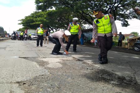 Polres Demak Tindak Lanjuti Jalan Berl