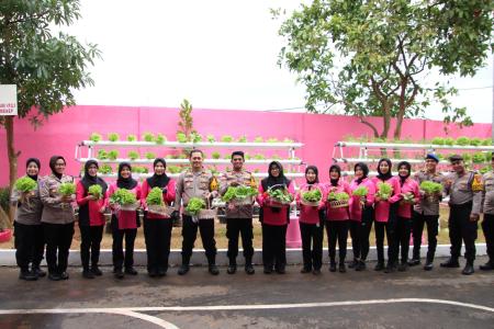 Kapolres Sumenep Mengecek Pekarangan P