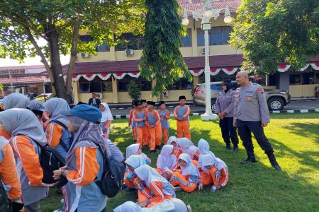 POLISI SAHABAT ANAK, MEMBANGUN GEN