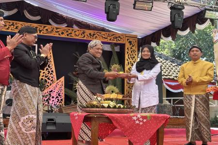 FESTIVAL GUMEBYAR 2025 KALIKAJAR MENYALA DARI DESA UNTUK INDONESIA