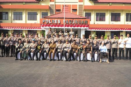 Kapolda Jatim Gelar Coffe Morning di P