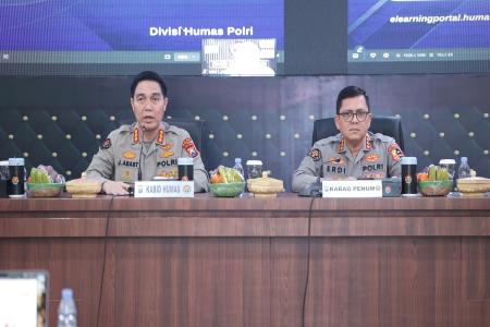 PERSONEL POLDA JATIM IKUTI PELATIH