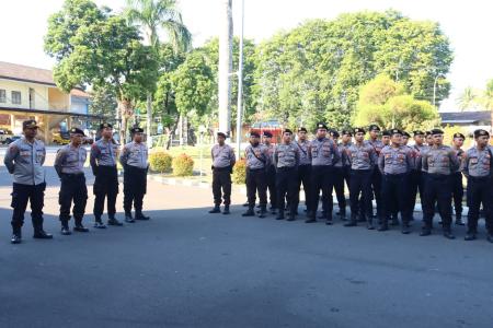 POLRES BONDOWOSO KERAHKAN 90 PERSO