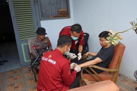 BRIMOB POLDA JATIM BUKA LAYANAN KE