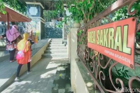 RITUAL JUMA'AT PON DI GUNUNG KEMUK
